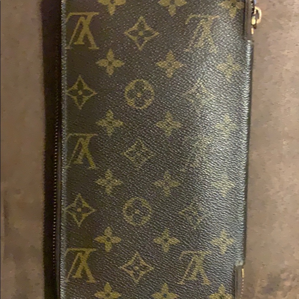 Louis Vuitton Zippy Organizer - Picture 2 of 8
